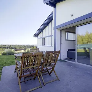 https://pura-vida-meuble-plein-de-charme-ocean-montagne.biarritzhotels.info
