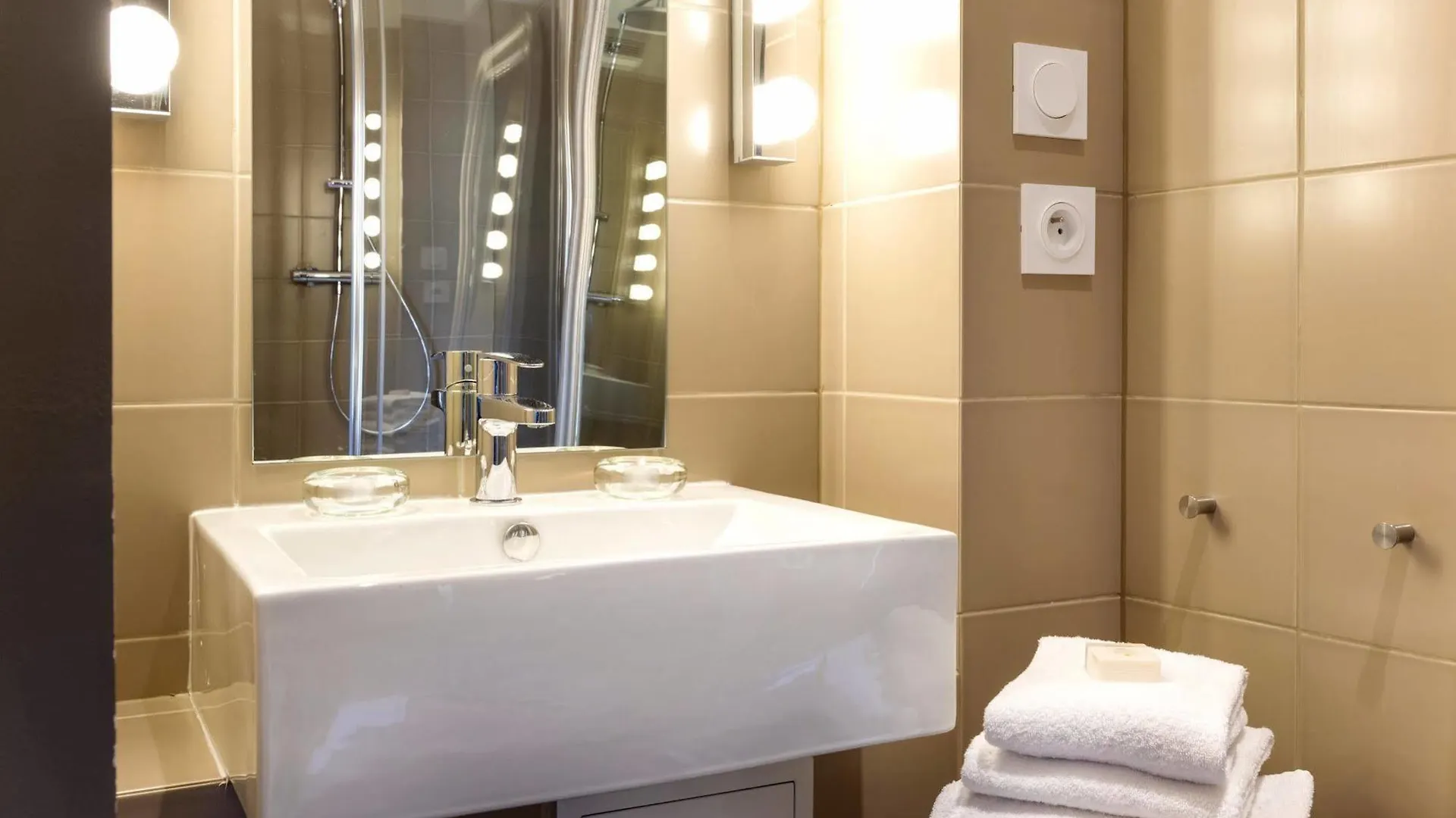 Hotel De Russie Le Mont-Dore 3*,